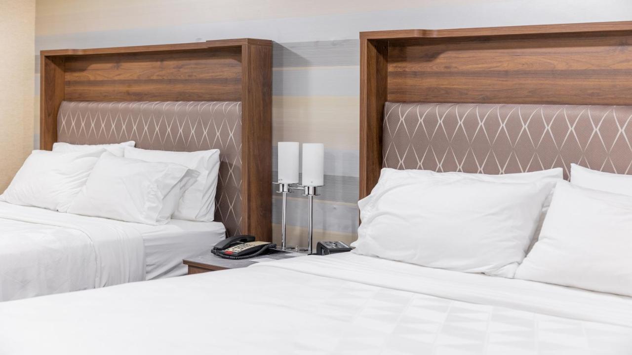Holiday Inn Plainview-Long Island By Ihg Exteriör bild