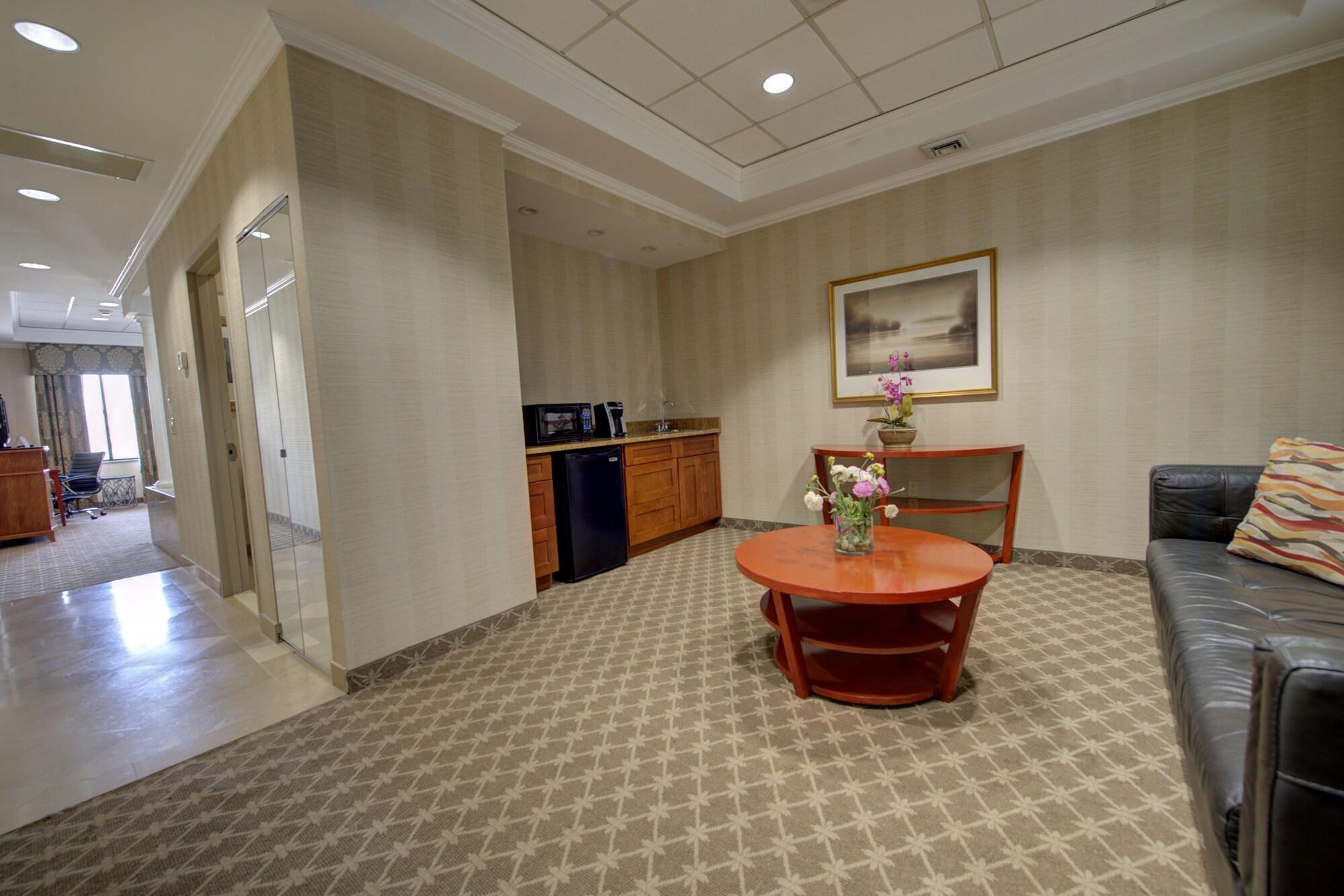 Holiday Inn Plainview-Long Island By Ihg Exteriör bild